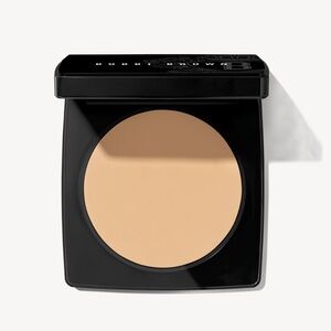 Bobbi Brown Sheer Finish Pressed Powder 5 Soft Sand 0.38oz Medium Beige Makeup